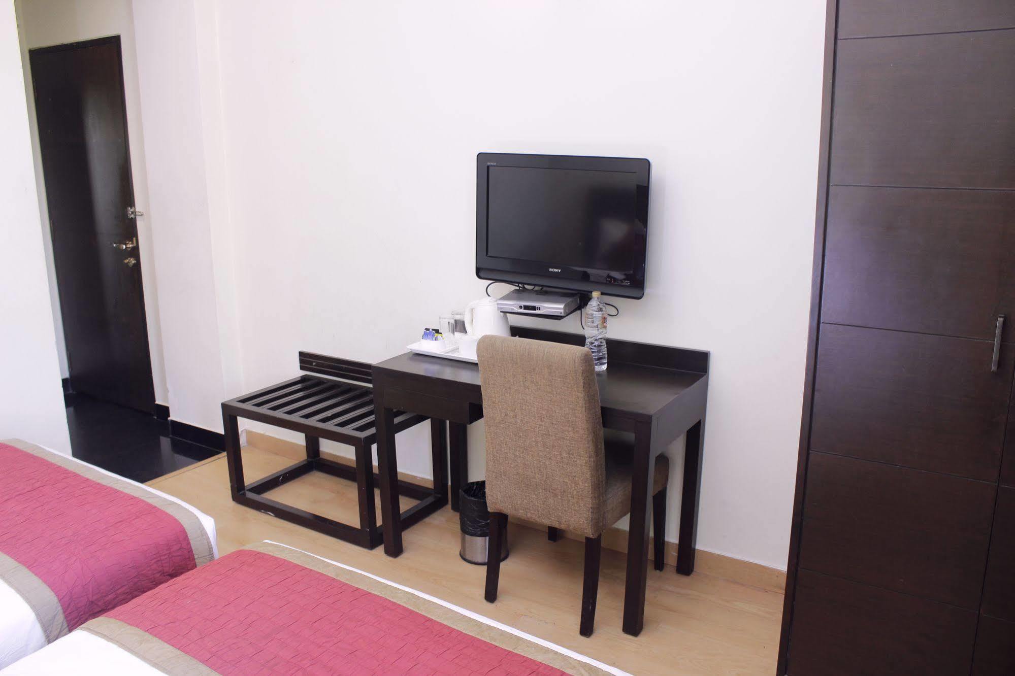 Treebo Cabana Yeni Delhi Dış mekan fotoğraf